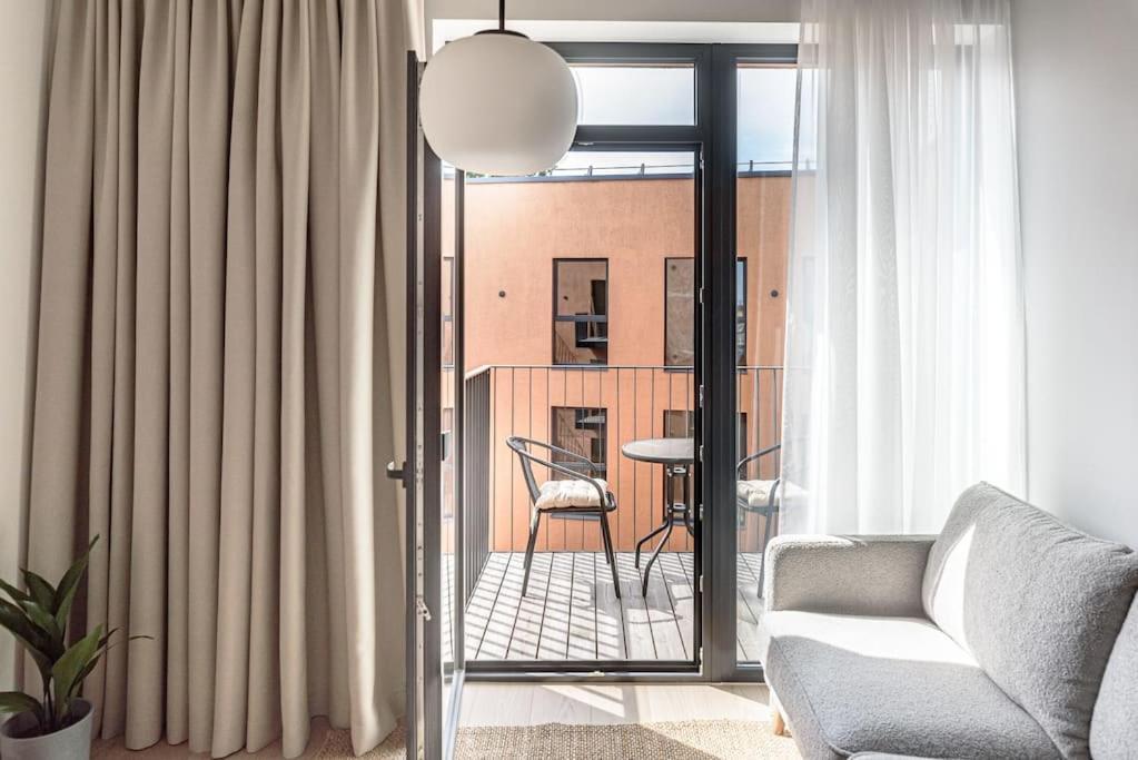 维尔纽斯Cozy Japanese Oasis With Balcony, Gramophone, Netflix公寓 外观 照片